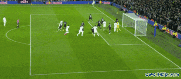 铁卫禁区送大礼，切尔西客场1-3完败，保级队赛季第4胜逃离降级区